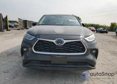 2020 Toyota Highlander Hybrid Xle z USA, uszkodzony, nr VIN 5TDHBRCH9LS513266